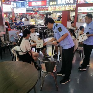 潁上縣市場(chǎng)監(jiān)督管理局開(kāi)展“餐餐光盤(pán) 拒絕‘?！纭蔽拿鞑妥佬麄骰顒?dòng)